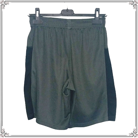 Adidas Athletic Shorts Size Small - Picture 5 of 6